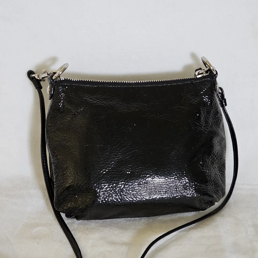 ❌️SOLD❌️EUC Coach Poppy Black Patent Leather Shoulder Bag - Picture 6 of 15